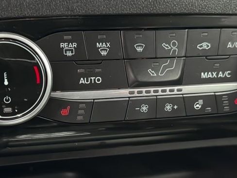 Used 2022 Ford Escape SEL FWD image 26