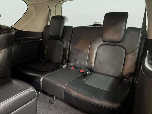 Used 2017 INFINITI QX80 4WD w/ Driver Assistance Package image 19