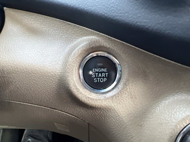 Used 2013 Toyota Highlander Limited AWD/4WD image 19