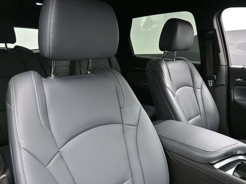 Used 2023 Buick Enclave Essence w/ LPO, Floor Liner Package FWD image 29