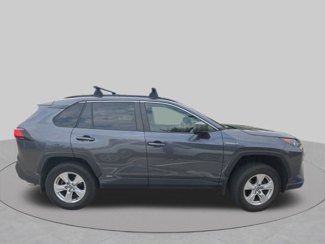 Used 2021 Toyota RAV4 LE AWD/4WD image 3