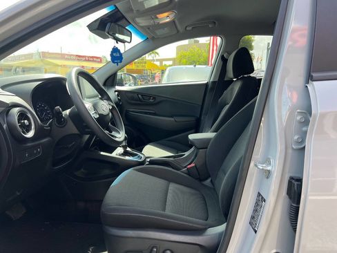 Used 2023 Hyundai Kona SEL image 12
