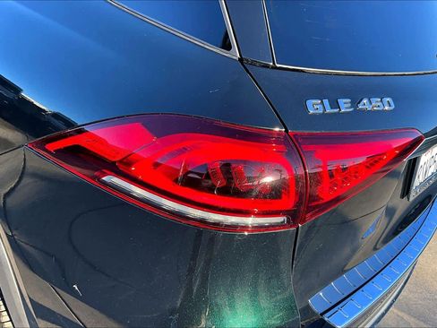 Used 2020 Mercedes-Benz GLE 450 4MATIC image 28