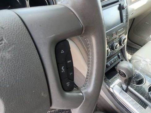 Used 2014 Buick Enclave Leather FWD image 17