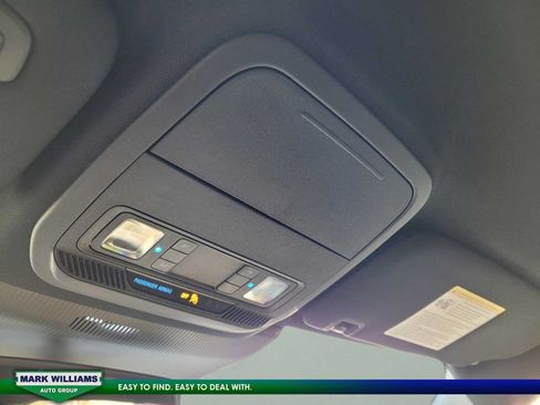 Used 2025 Ford Explorer ST AWD/4WD image 30