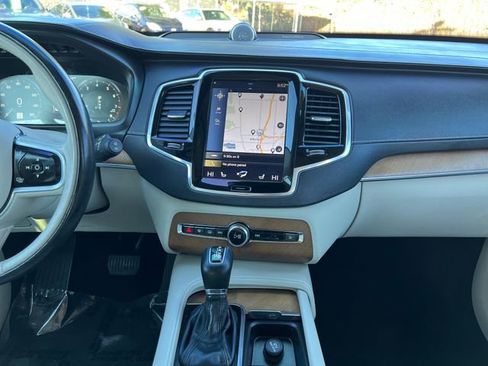 Used 2017 Volvo XC90 T6 Inscription w/ Vision Package image 22