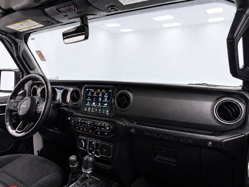 Used 2022 Jeep Wrangler Unlimited Sport AWD/4WD image 34