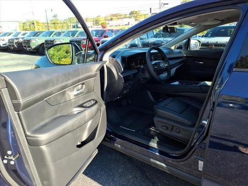 Certified 2025 Nissan Murano SV w/ Cargo Package image 12