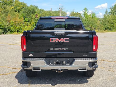 Used 2023 GMC Sierra 1500 SLT w/ SLT Premium Plus Package AWD/4WD image 6