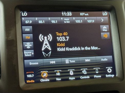 Used 2023 Jeep Cherokee Altitude Lux image 13