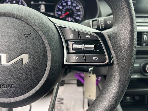 Certified 2024 Kia Forte LXS w/ LXS Technology Package image 16
