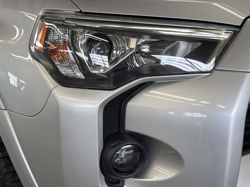 Used 2023 Toyota 4Runner SR5 Premium w/ Moonroof Package AWD/4WD image 3