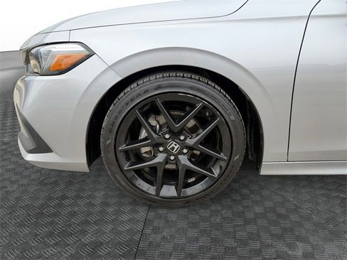 Used 2023 Honda Civic Sport image 13