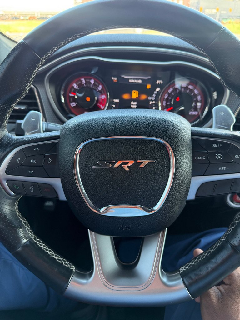 Used 2015 Dodge Challenger SRT Hellcat RWD image 39