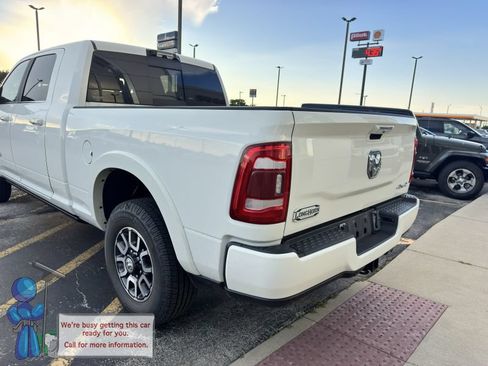 Used 2022 RAM 3500 Limited AWD/4WD image 3