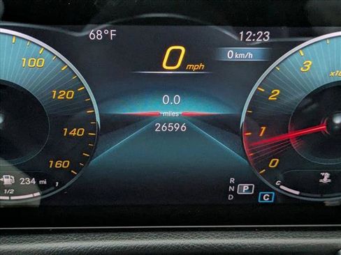 Certified 2022 Mercedes-Benz GLB 250 4MATIC image 13