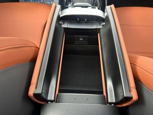 Used 2026 Mercedes-Benz C 300 4MATIC Sedan image 32