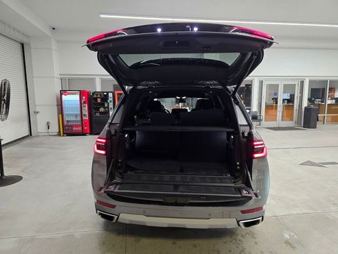 Used 2024 BMW X7 xDrive40i w/ Executive Package AWD/4WD image 44