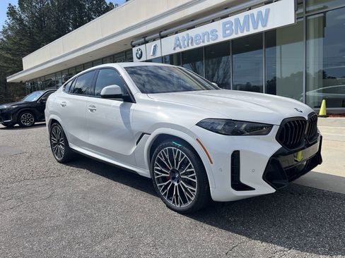 New 2026 BMW X6 xDrive40i image 2