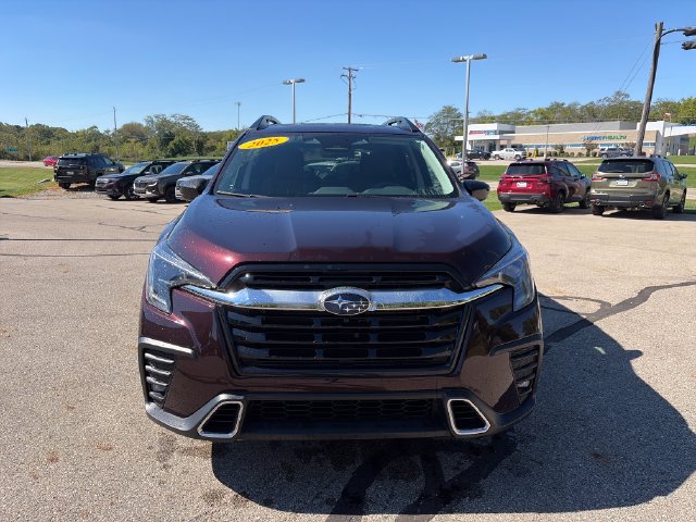 Used 2025 Subaru Ascent Touring AWD/4WD image 2
