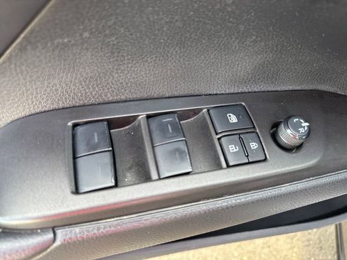 Used 2023 Toyota Camry SE FWD image 17
