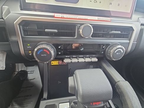 New 2025 Toyota 4Runner TRD Off-Road Premium image 23