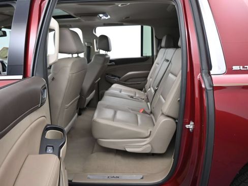 Used 2019 GMC Yukon XL SLT w/ Premium Edition RWD image 33