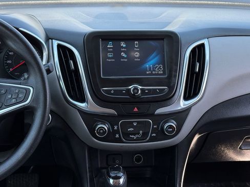 Used 2018 Chevrolet Equinox LS image 15