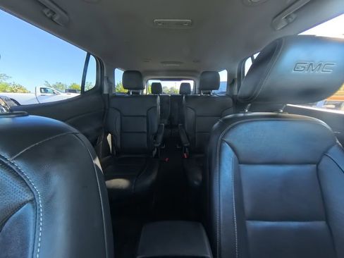 Used 2020 GMC Acadia SLT w/ Premium Package image 26