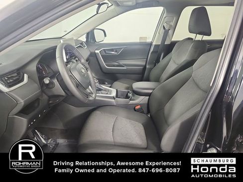 Used 2023 Toyota RAV4 XLE w/ Convenience Package AWD/4WD image 5