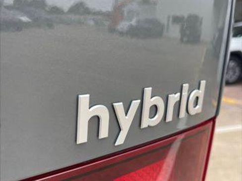 Used 2025 Hyundai Santa Fe Limited FWD image 11