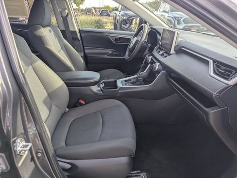 Certified 2025 Toyota RAV4 LE AWD/4WD image 31
