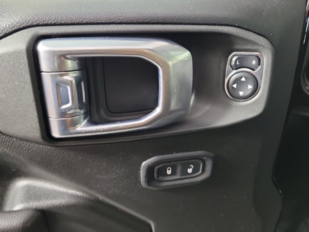 Used 2022 Jeep Wrangler Unlimited Sport AWD/4WD image 17