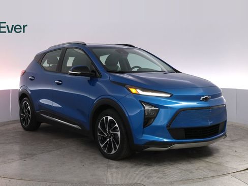 Used 2023 Chevrolet Bolt EUV Premier w/ Sun & Sound Package image 13