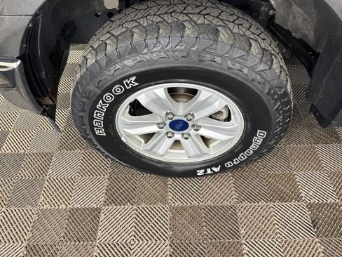 Used 2018 Ford F150 XLT AWD/4WD image 30