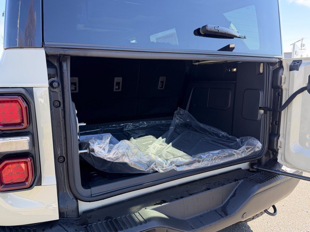 New 2026 Ford Bronco Raptor AWD/4WD image 5
