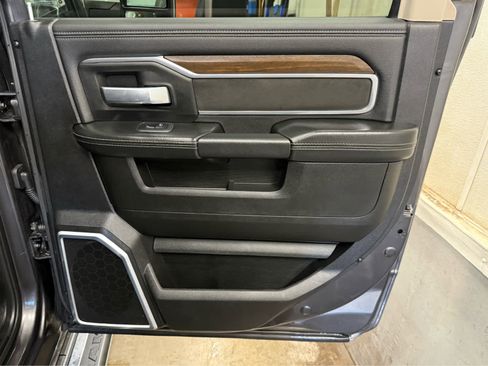 Used 2024 RAM 2500 Laramie image 28