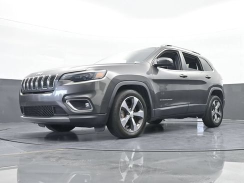 Used 2019 Jeep Cherokee Limited FWD image 53