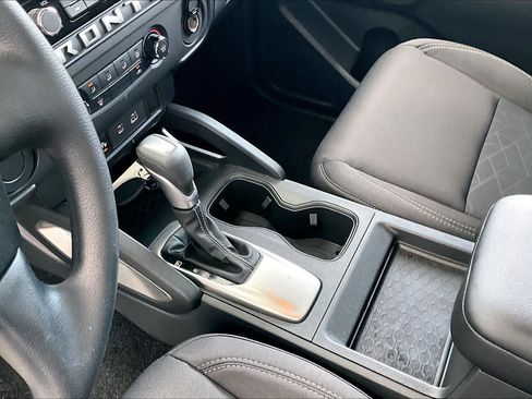 Certified 2025 Nissan Frontier SV RWD image 16