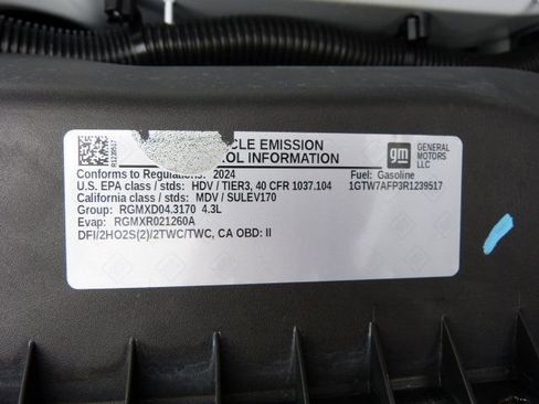 Used 2024 GMC Savana 2500 4.3L V6 GAS*2500*135 WB*FACTO w/ Driver Convenience Package image 39