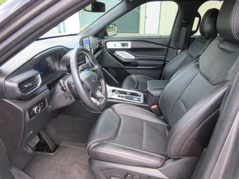 Used 2023 Ford Explorer ST w/ Equipment Group 401A AWD/4WD image 13