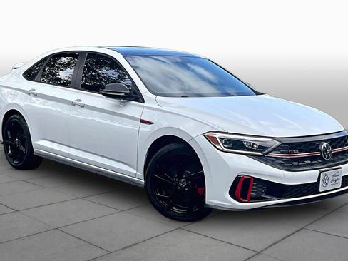 Certified 2023 Volkswagen Jetta GLI Autobahn image 3