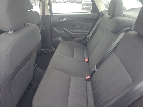 Used 2017 Ford Focus SE FWD image 14