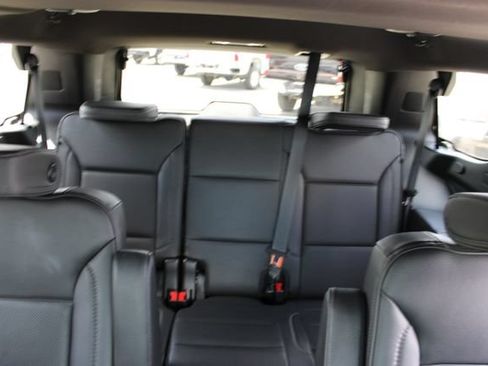 Used 2022 GMC Yukon Denali w/ Denali Ultimate Package AWD/4WD image 19
