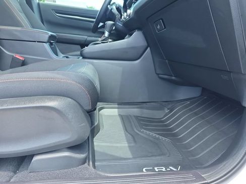 Used 2025 Honda CR-V Sport image 31