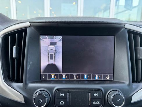 Used 2019 GMC Terrain Denali w/ Advanced Safety Package AWD/4WD image 8