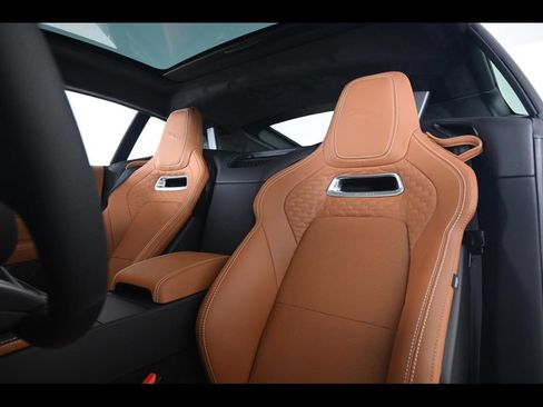 Used 2024 Jaguar F-TYPE R AWD/4WD image 15