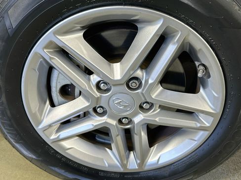 Used 2023 Hyundai Kona SE w/ Cargo Package image 28