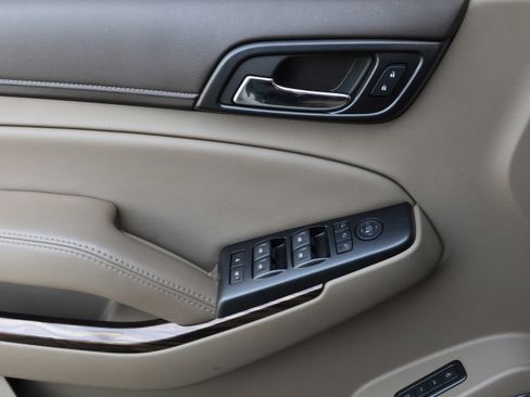 Used 2018 GMC Yukon SLT w/ Open Road Package image 12