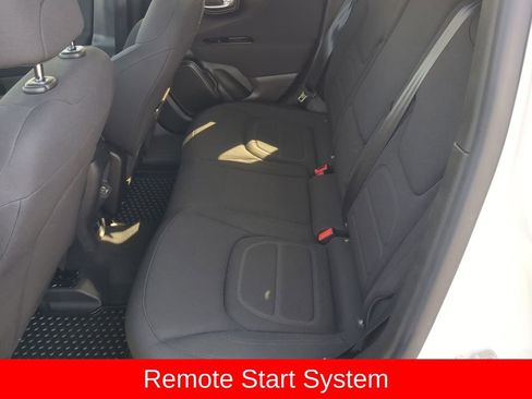 Used 2021 Jeep Renegade Latitude w/ Convenience Group image 16